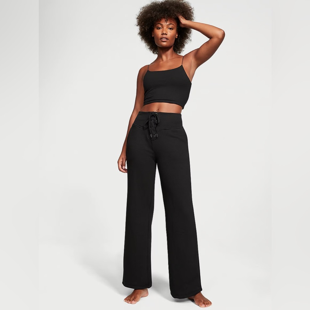 VS lace-up lounge pants